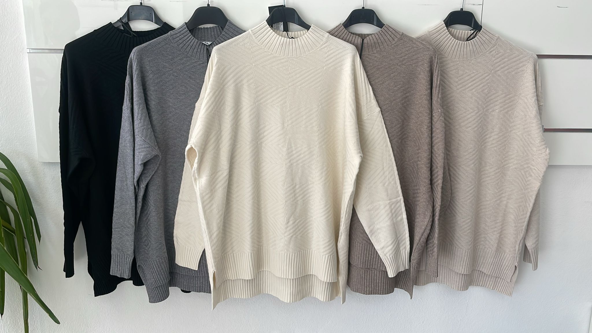 Joie Clair (J-Clair)