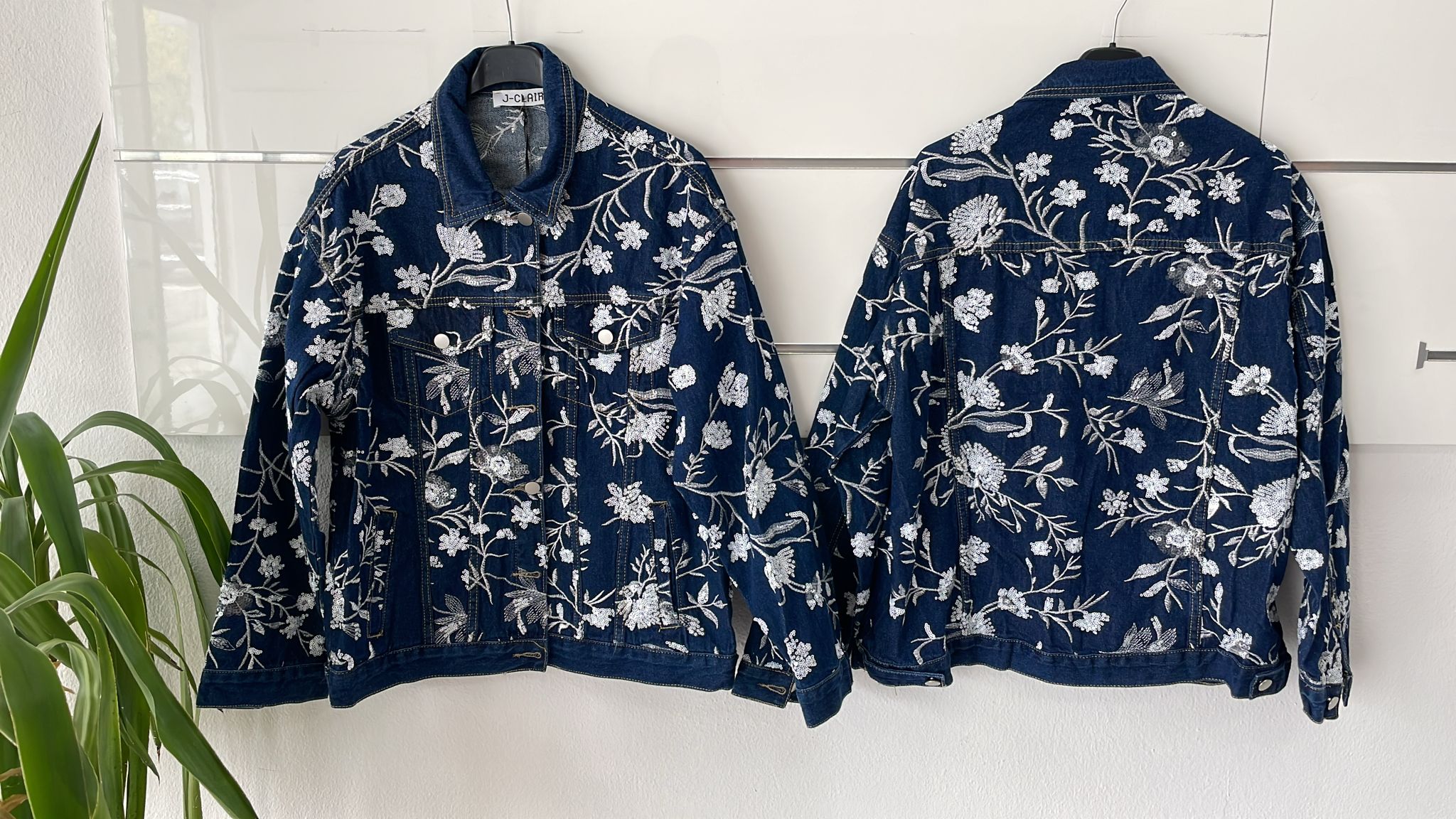 Joie Clair (J-Clair)