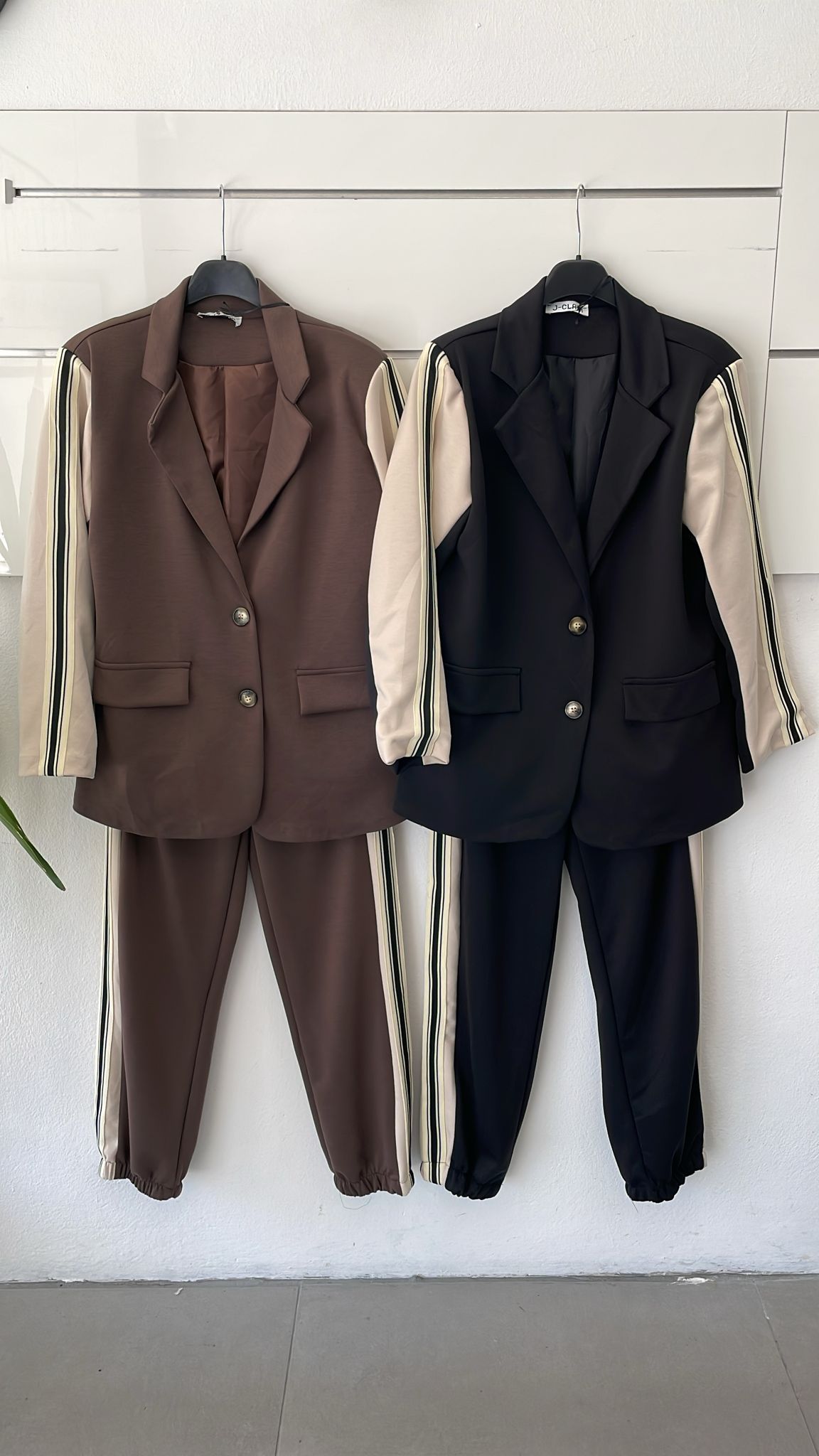 Joie Clair (J-Clair)