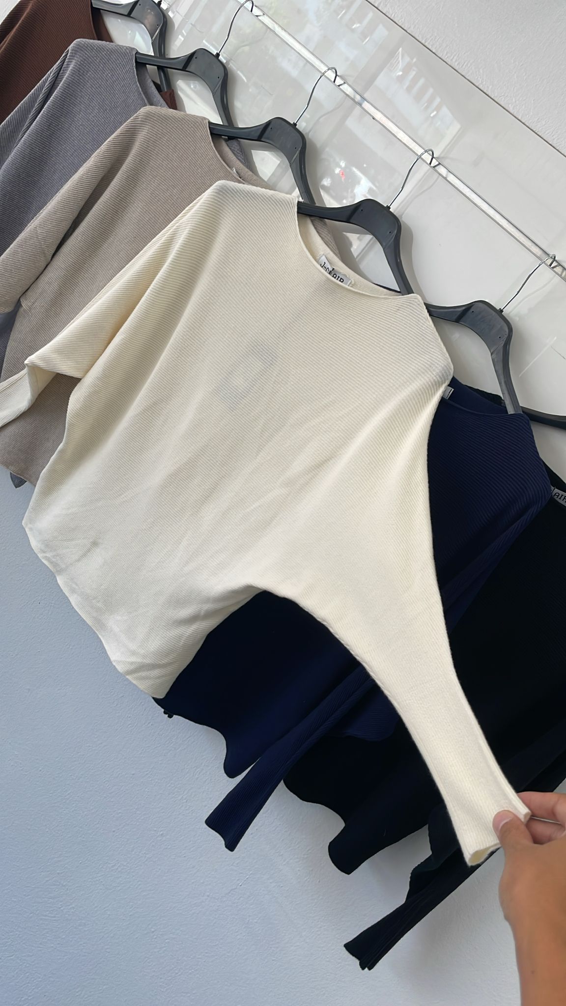 Joie Clair (J-Clair)