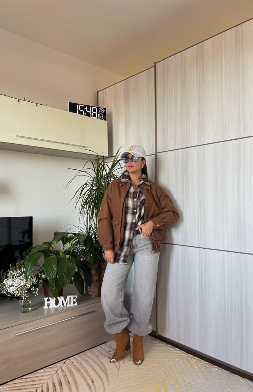 Joie Clair (J-Clair)