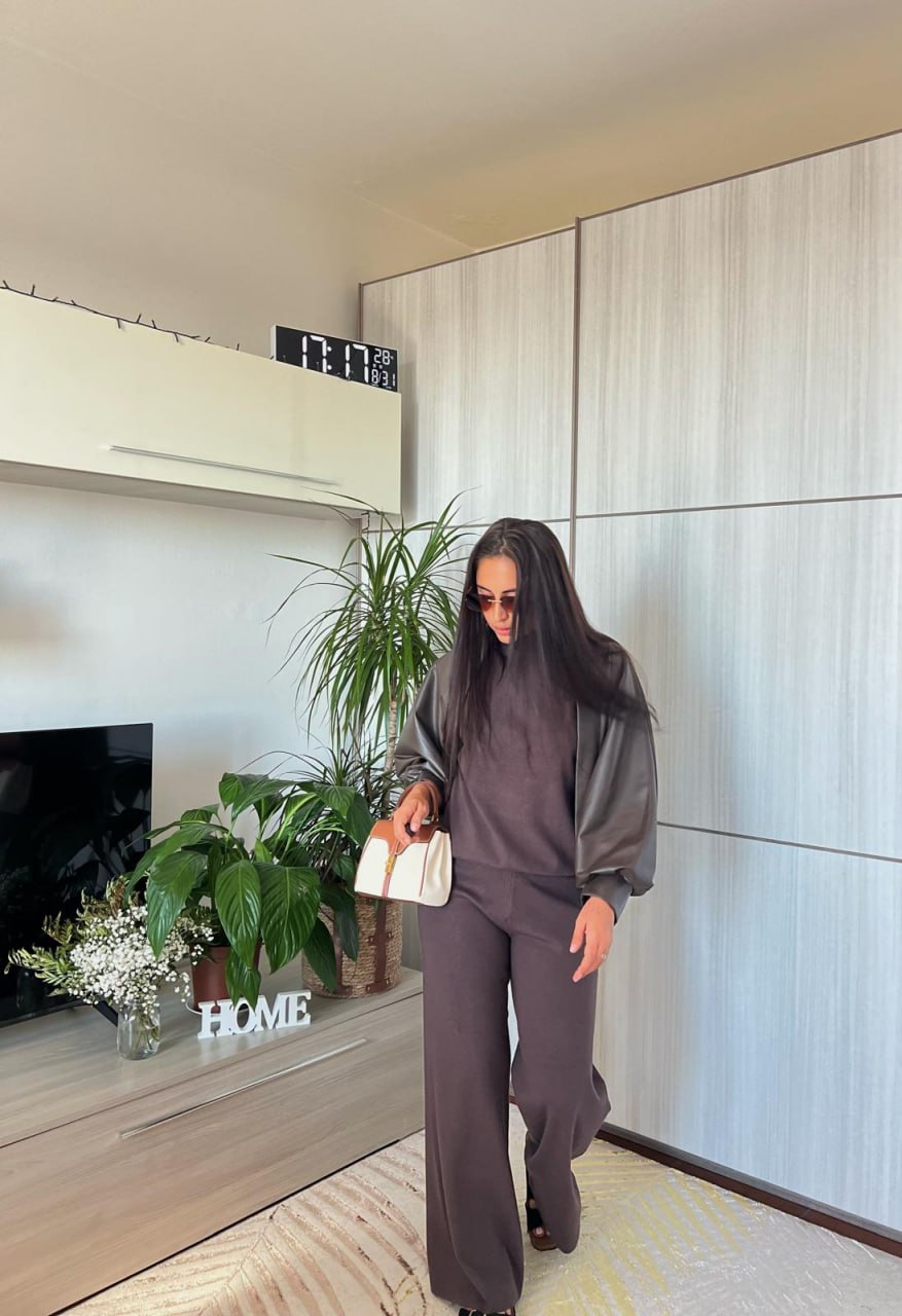 Joie Clair (J-Clair)