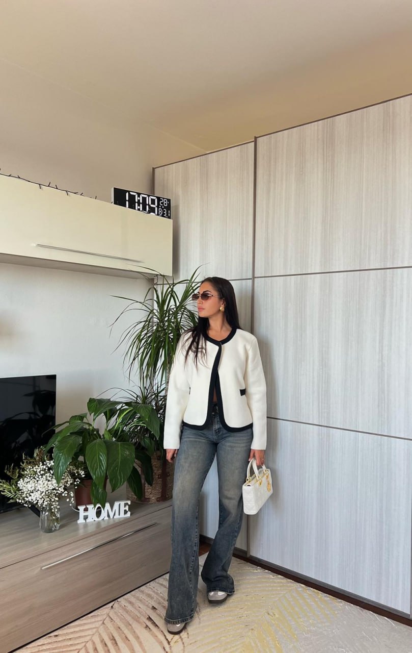 Joie Clair (J-Clair)