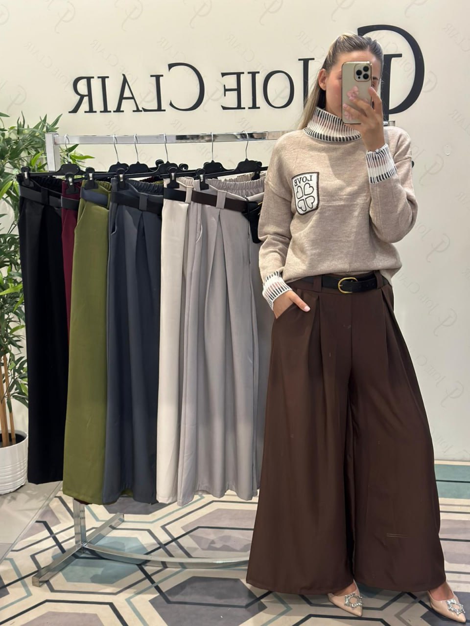 Фото Joie Clair (J-Clair)