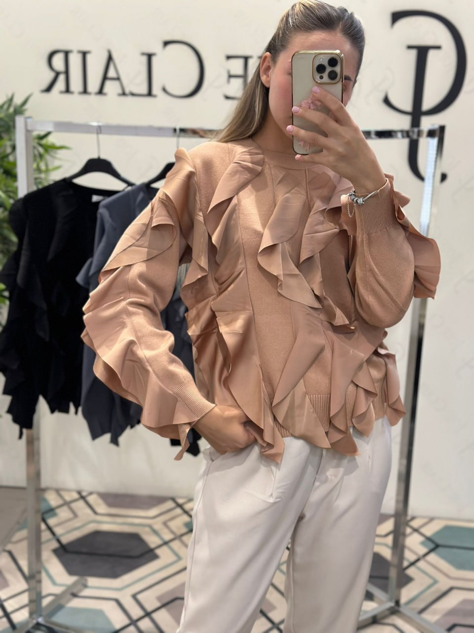 Фото Joie Clair (J-Clair)