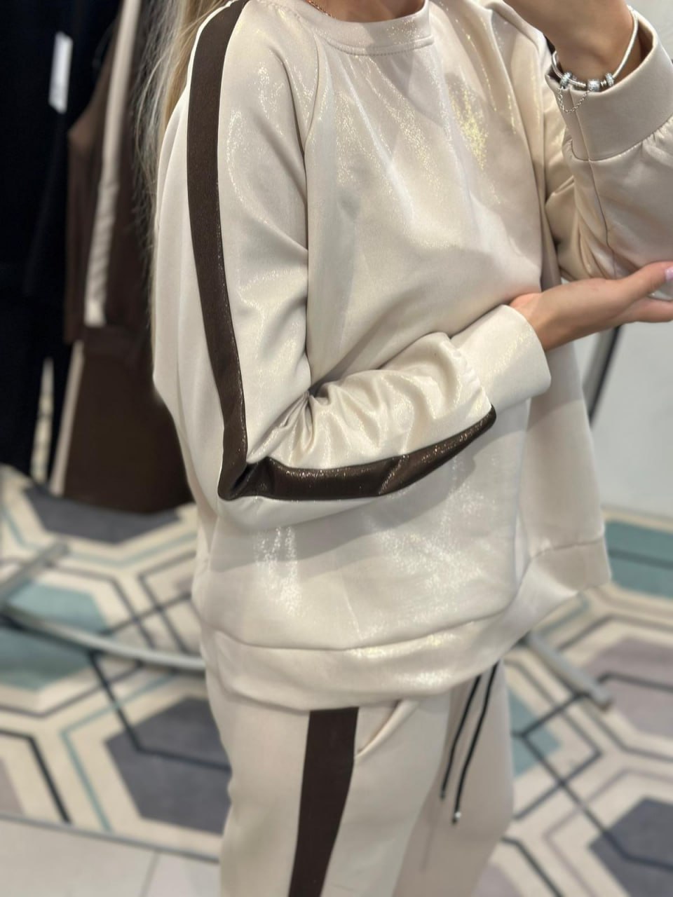 Joie Clair (J-Clair)