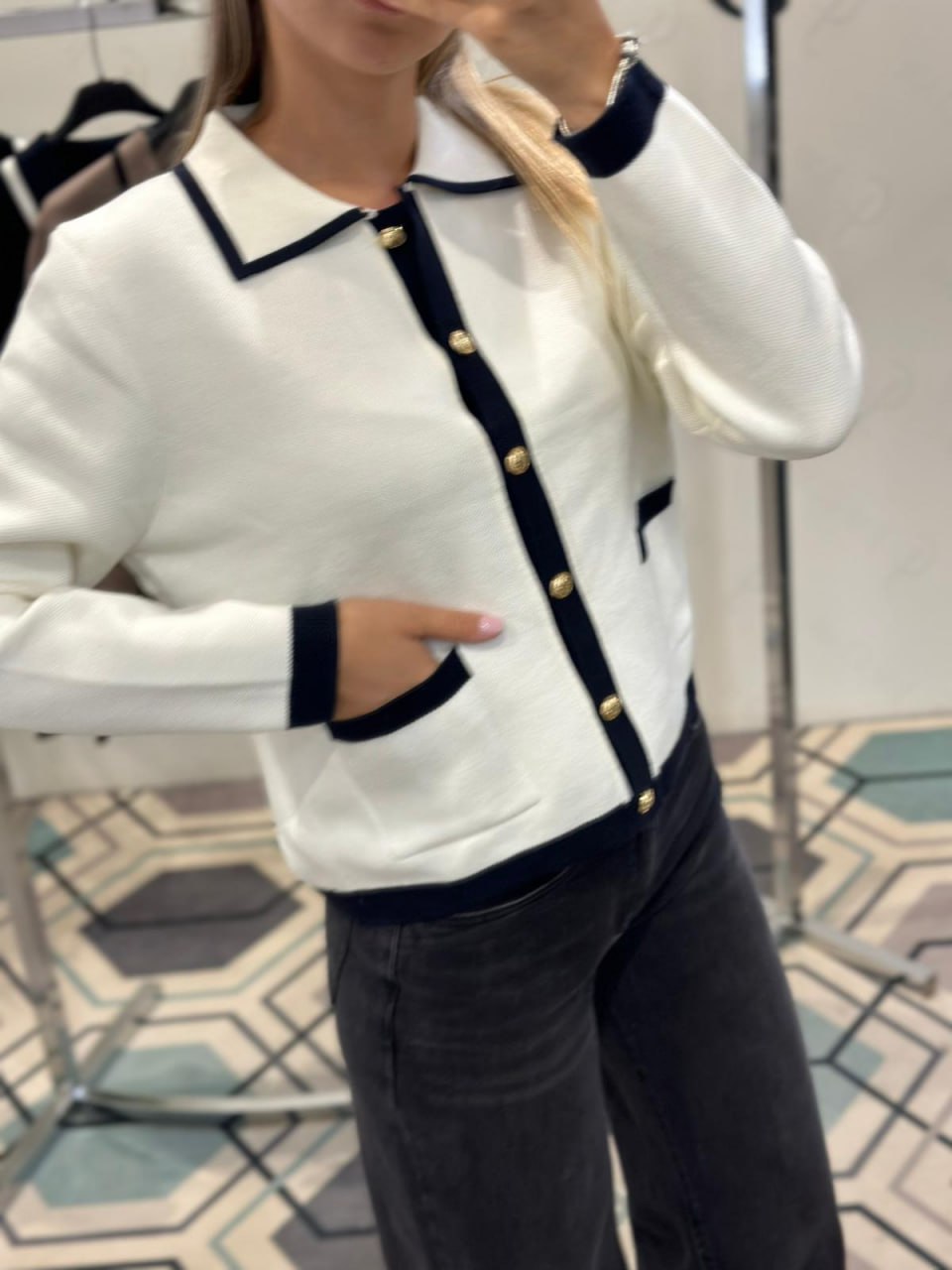 Joie Clair (J-Clair)