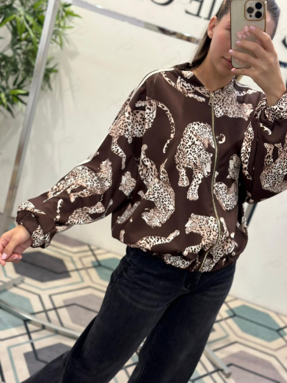 Joie Clair (J-Clair)