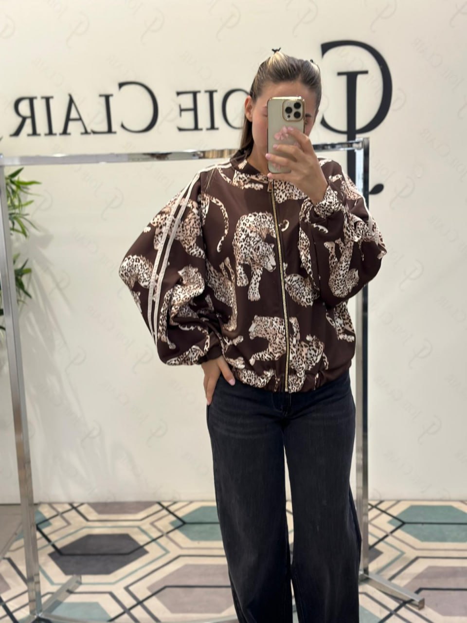 Joie Clair (J-Clair)