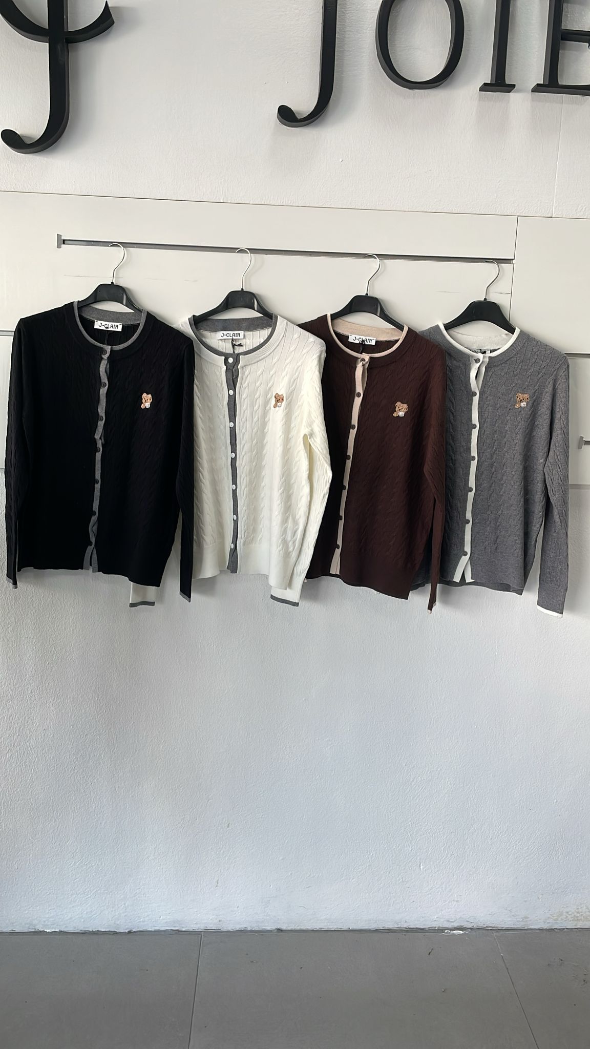 Joie Clair (J-Clair)