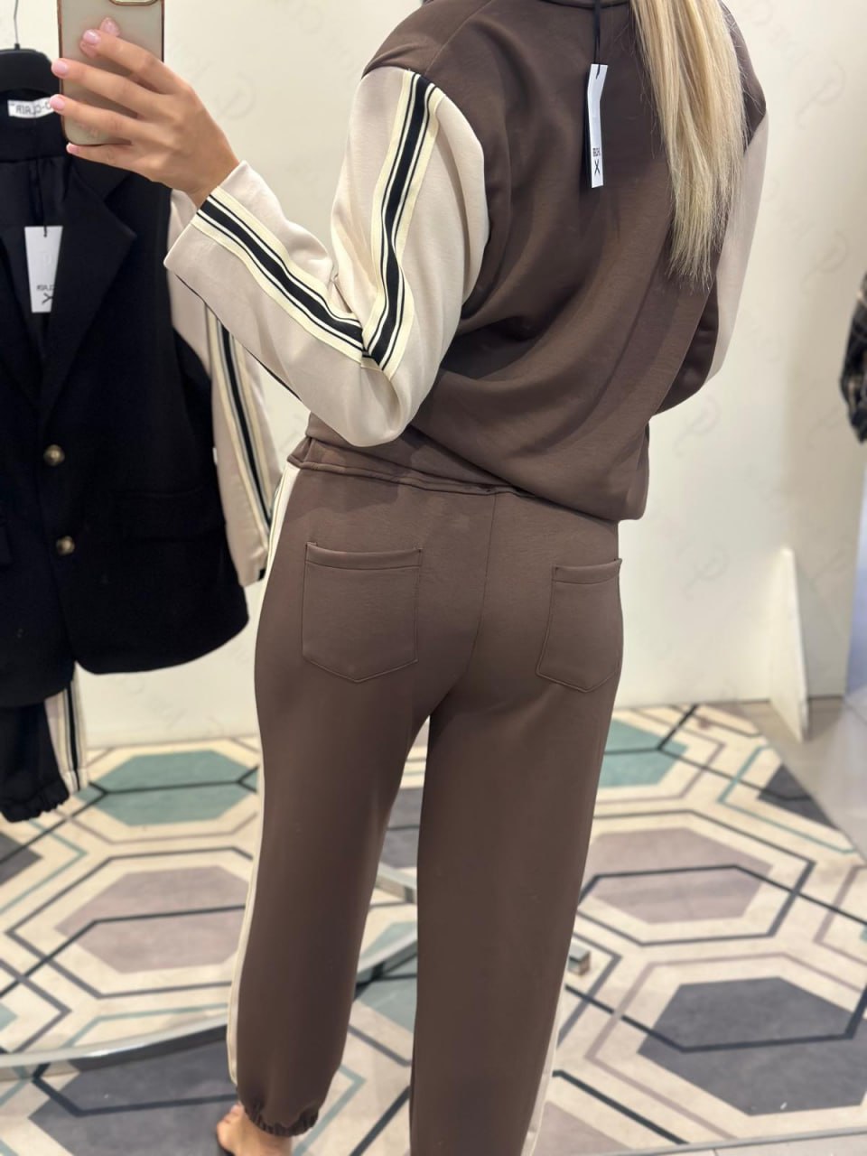 Фото Joie Clair (J-Clair)