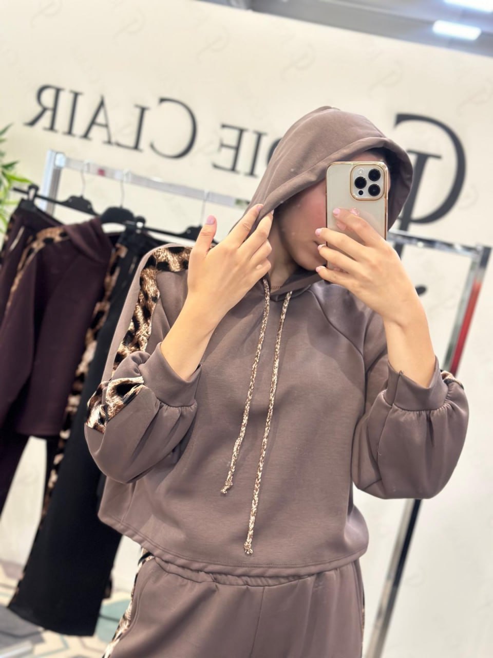 Joie Clair (J-Clair)