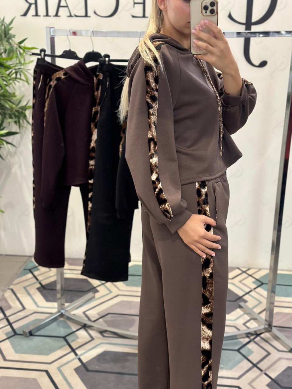 Joie Clair (J-Clair)