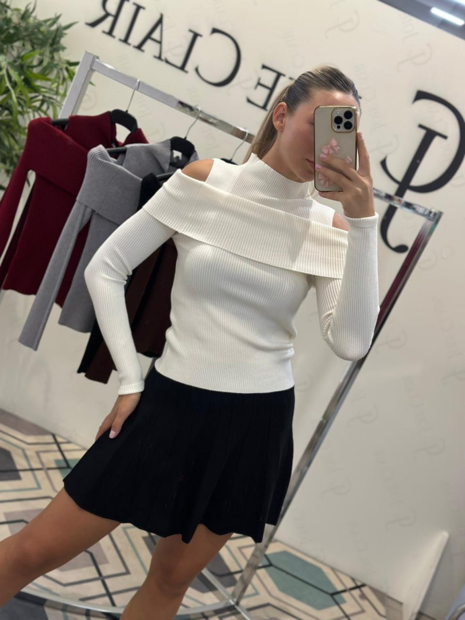 Фото Joie Clair (J-Clair)