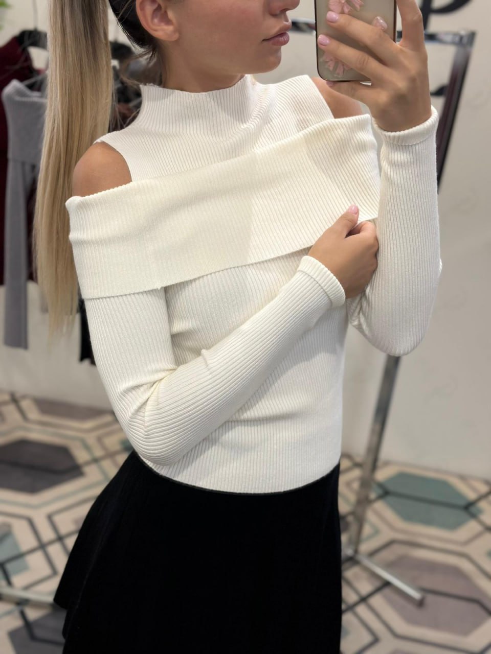 Joie Clair (J-Clair)