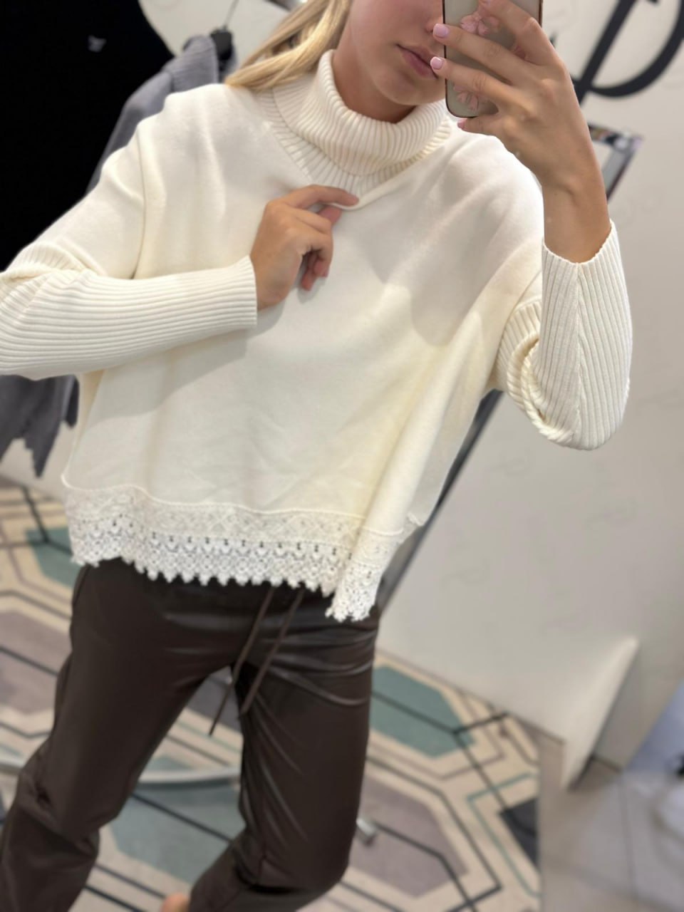 Joie Clair (J-Clair)