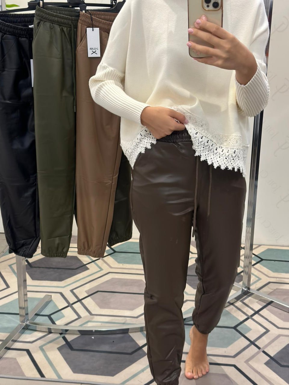 Joie Clair (J-Clair)