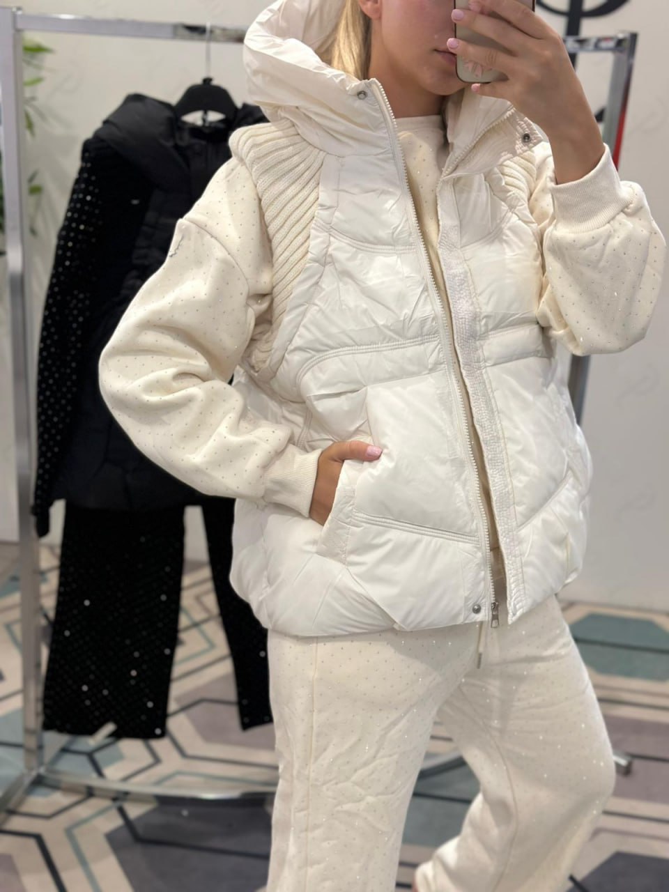 Joie Clair (J-Clair)