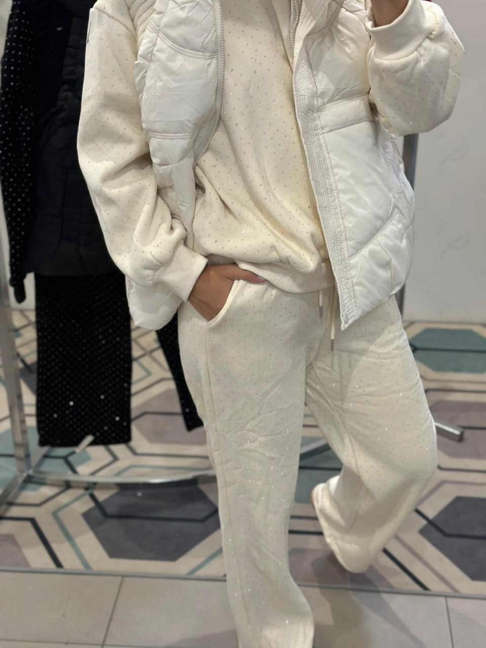 Joie Clair (J-Clair)