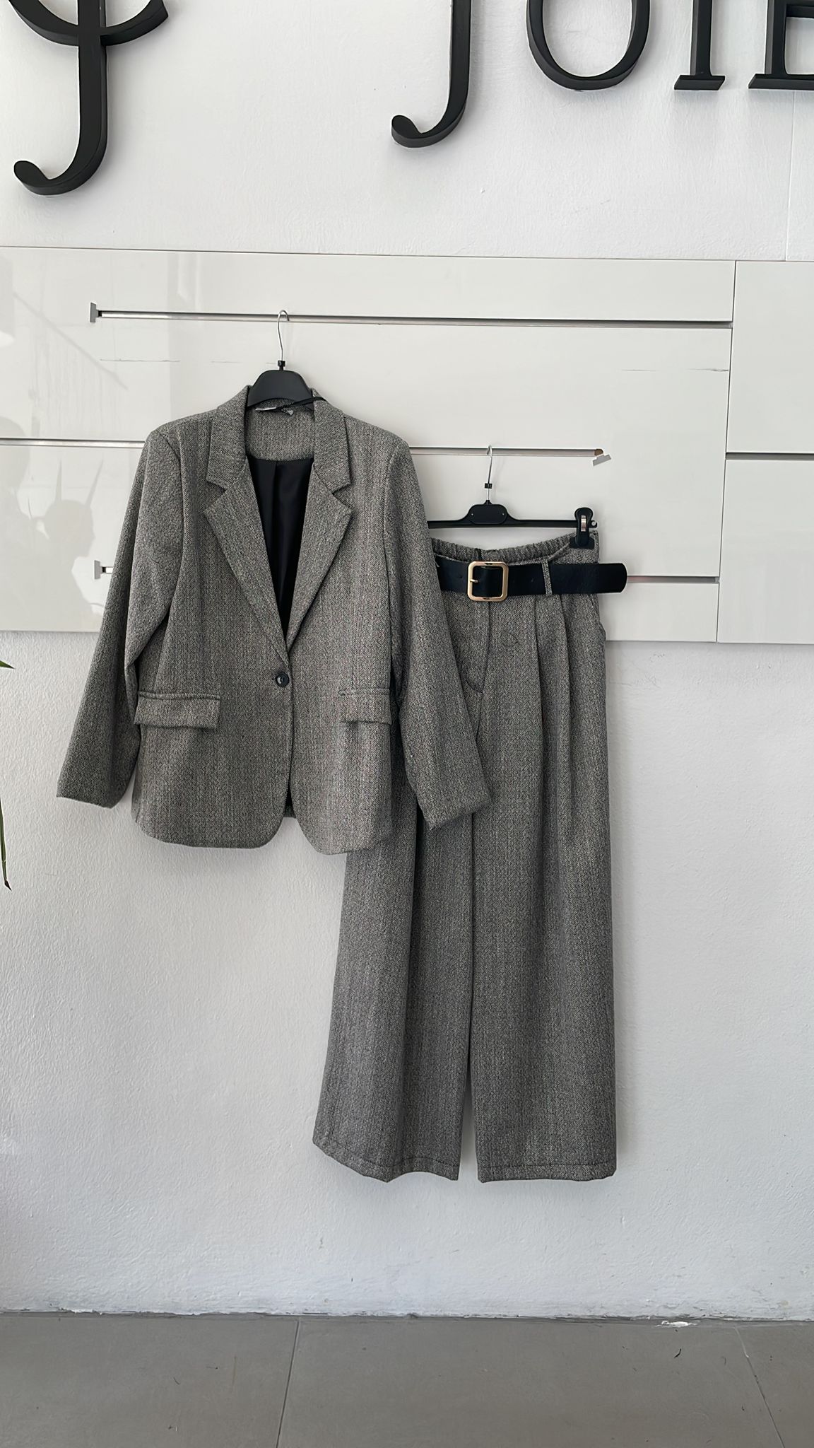 Joie Clair (J-Clair)