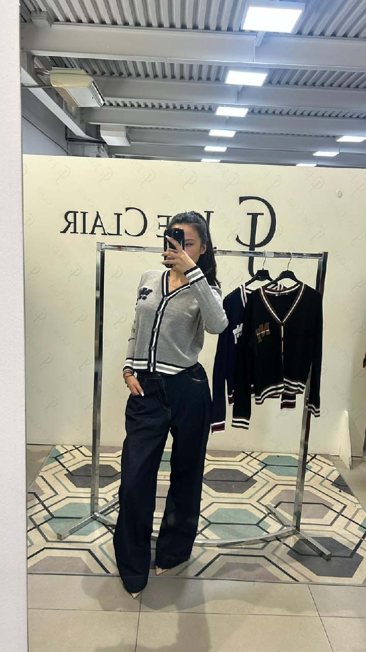 Joie Clair (J-Clair)