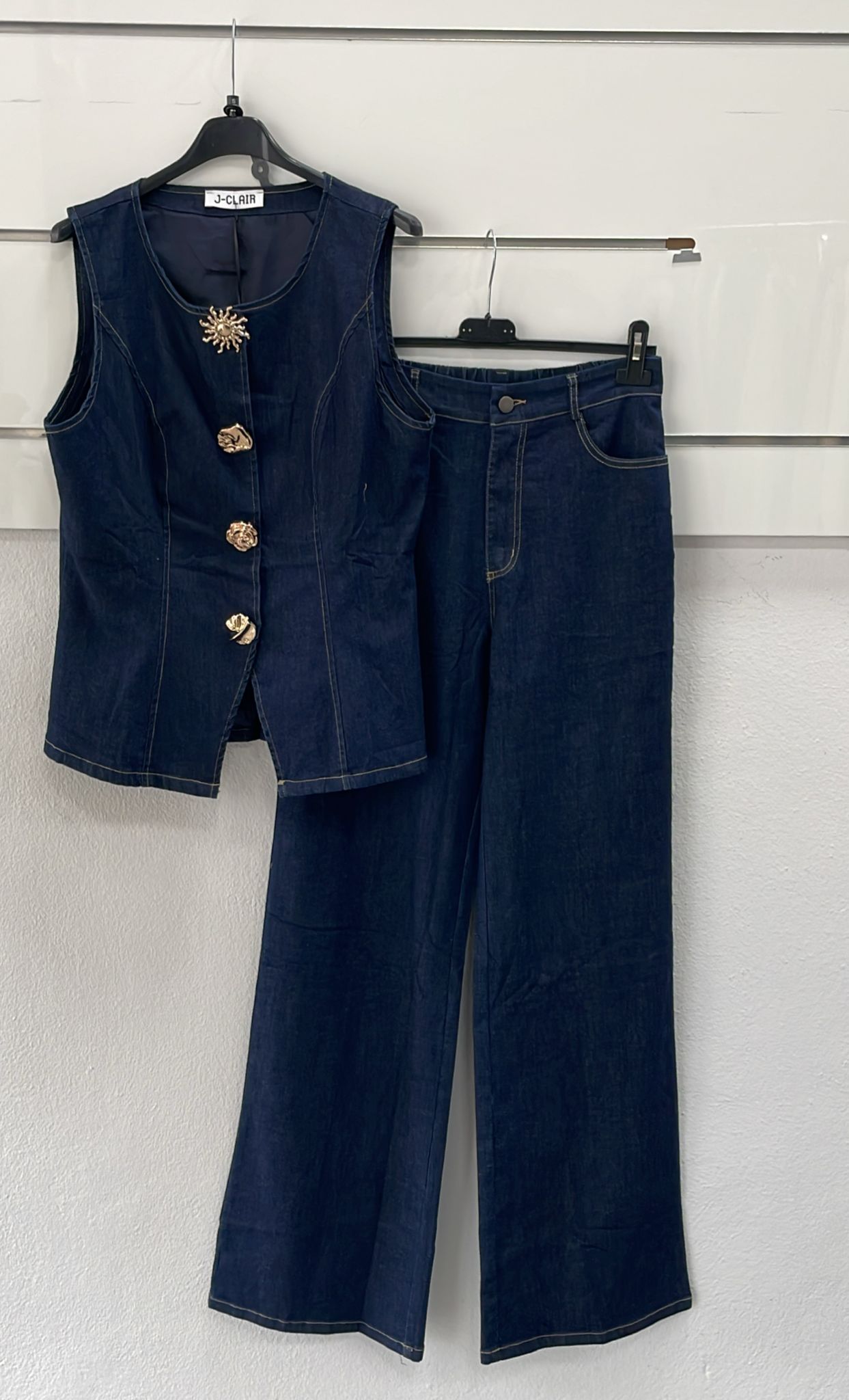 Фото Joie Clair (J-Clair)