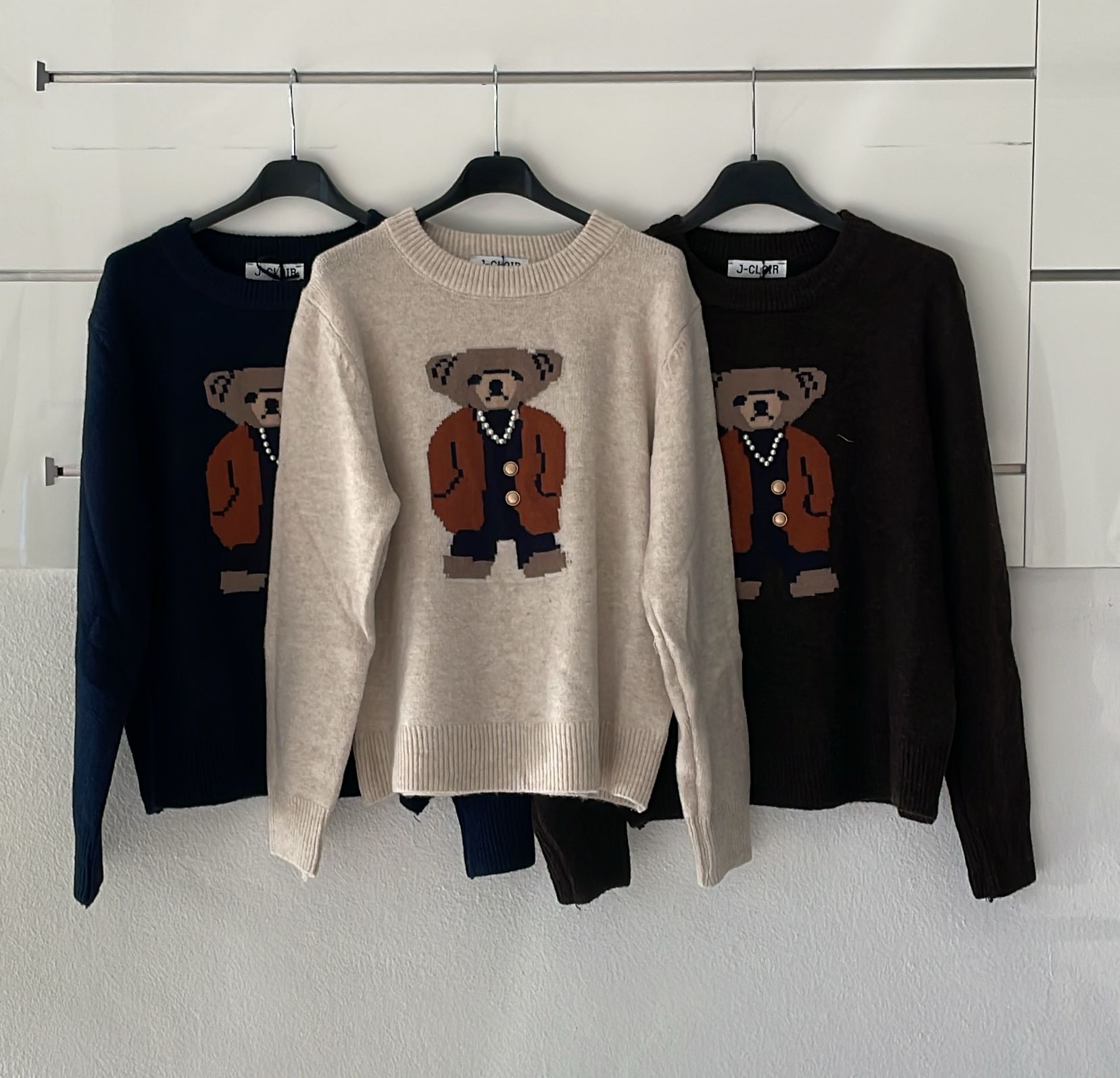 Joie Clair (J-Clair)