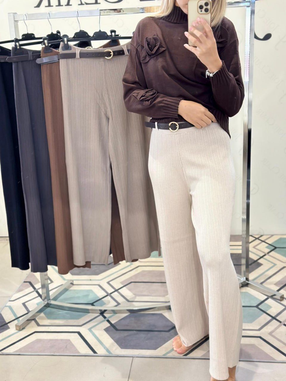 Joie Clair (J-Clair)