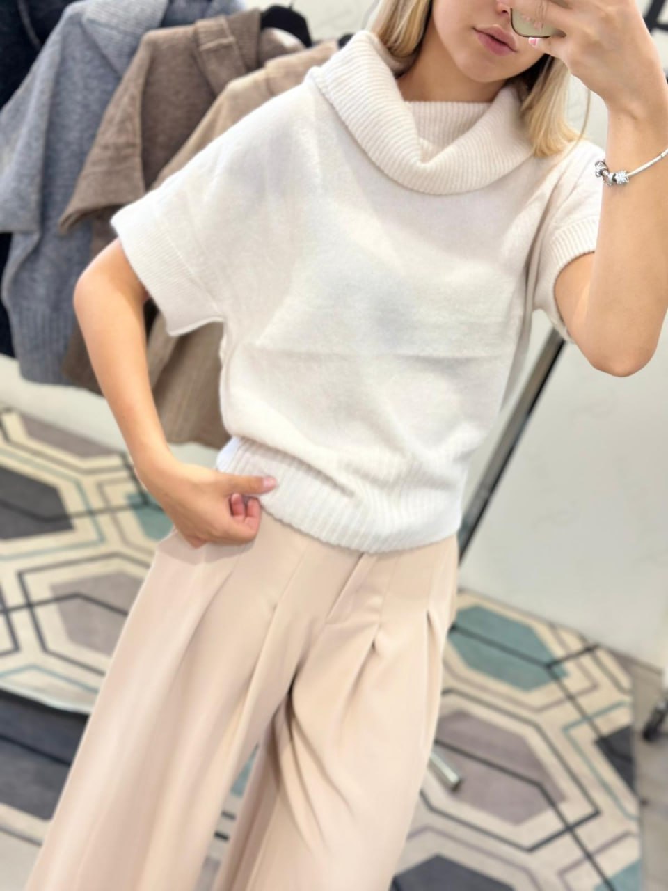 Joie Clair (J-Clair)