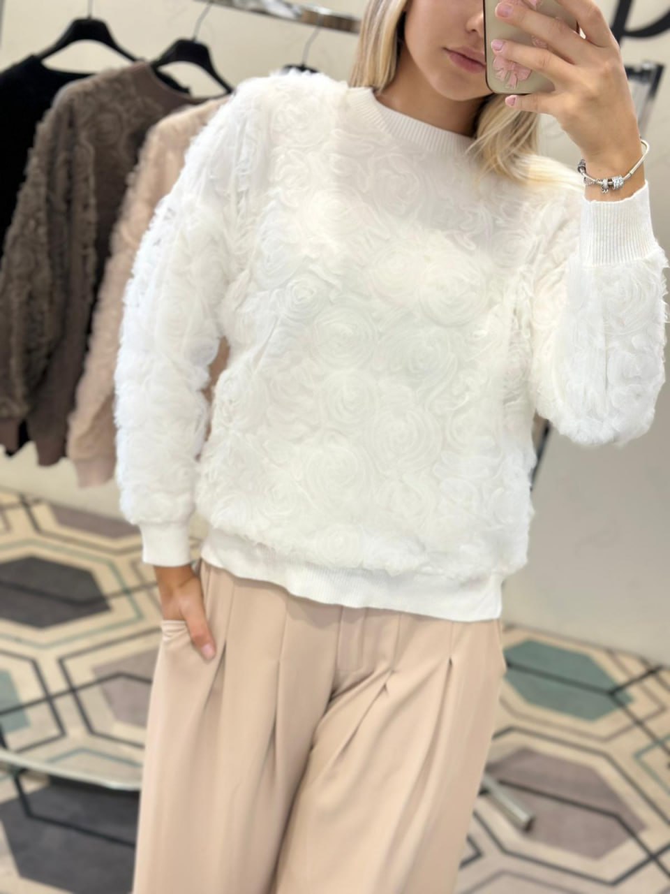 Joie Clair (J-Clair)