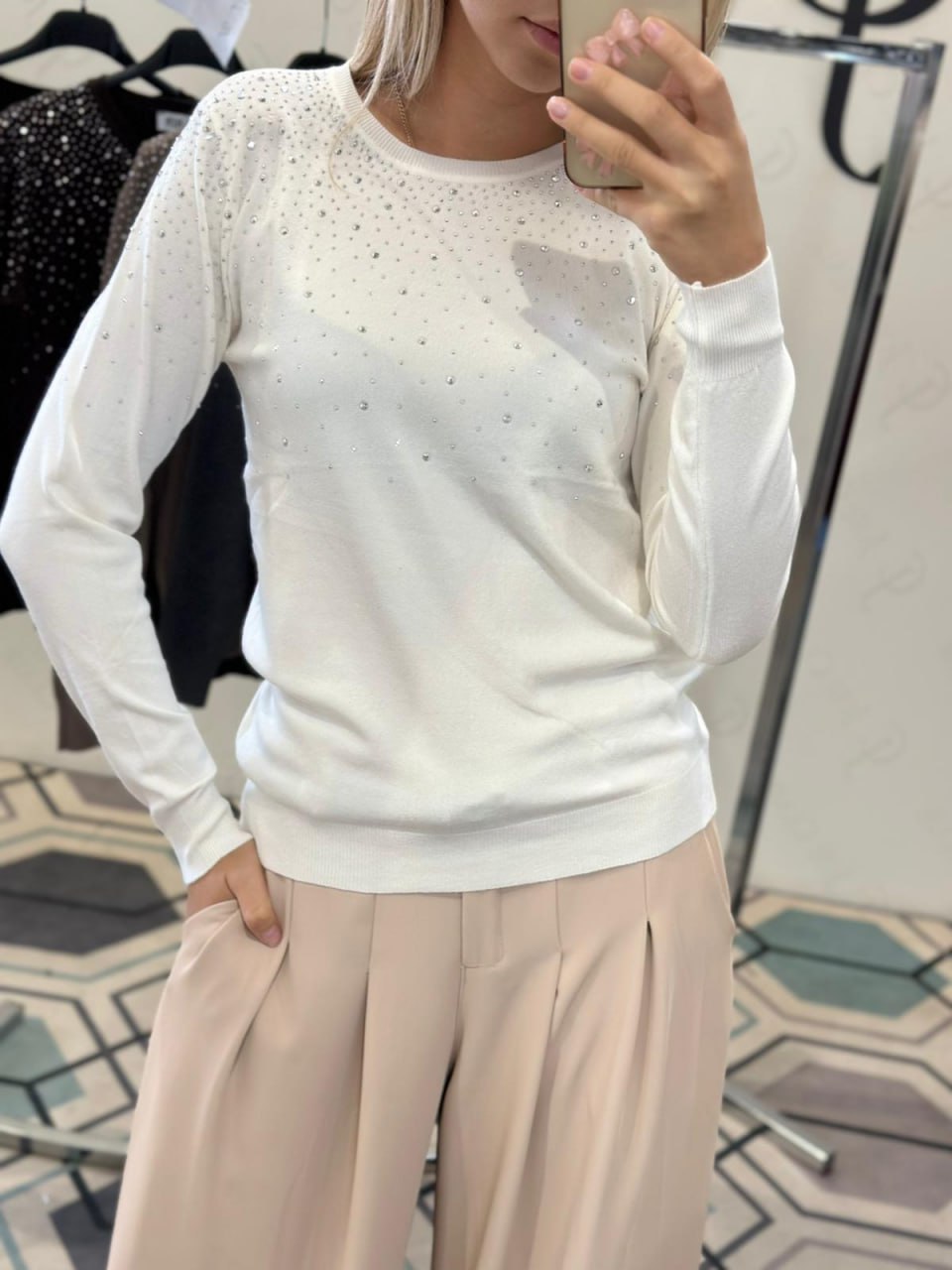 Joie Clair (J-Clair)