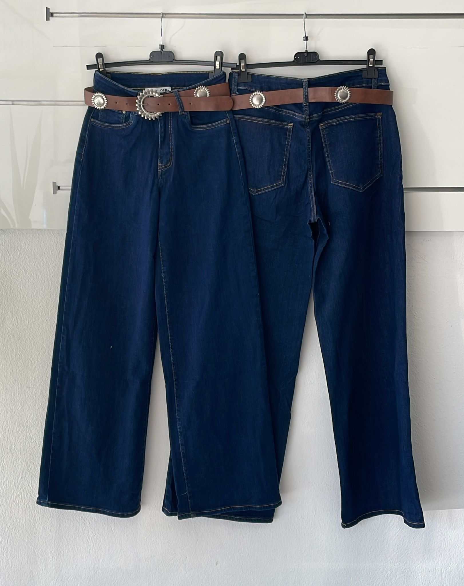 Joie Clair (J-Clair)