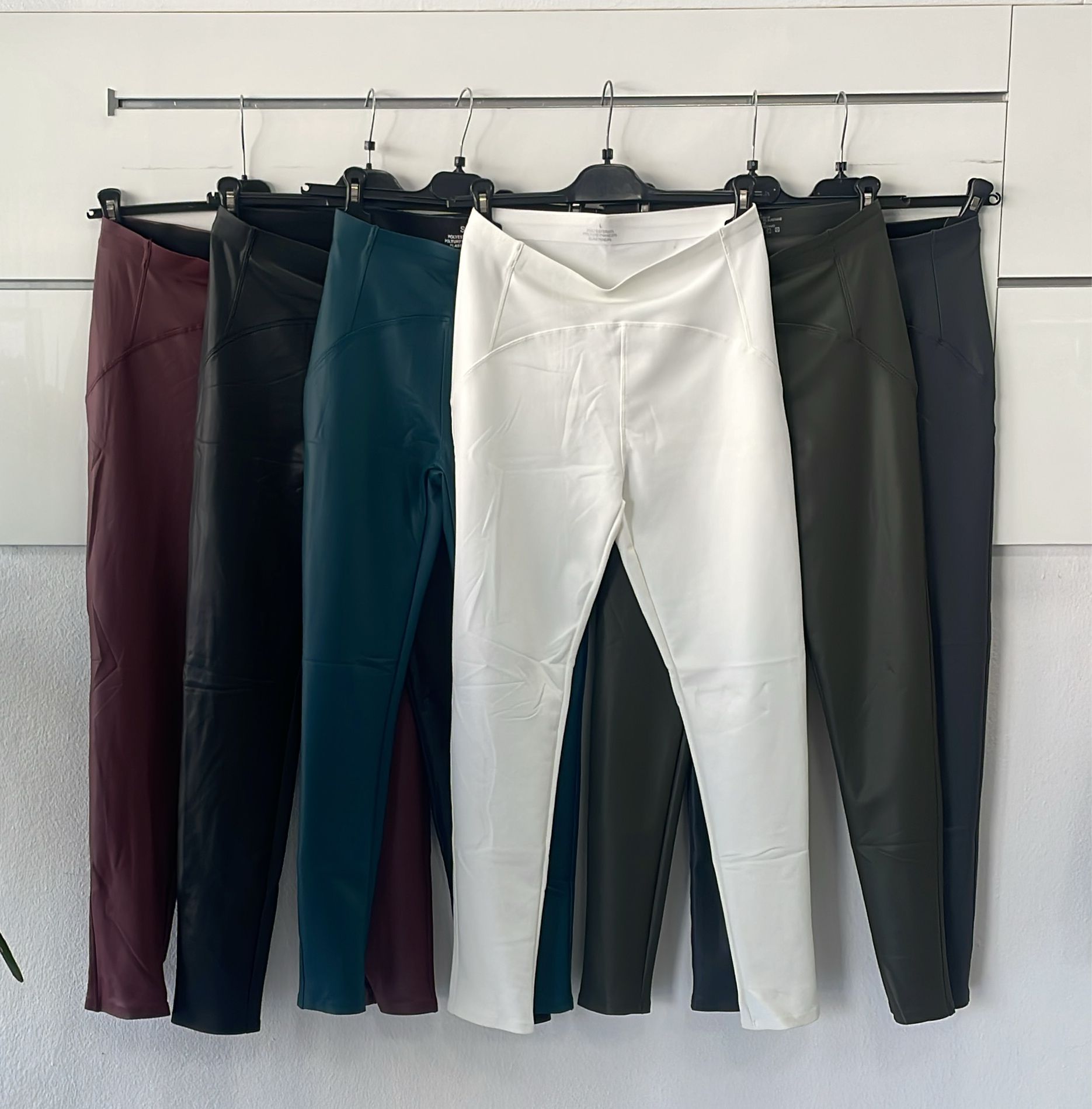 Joie Clair (J-Clair)