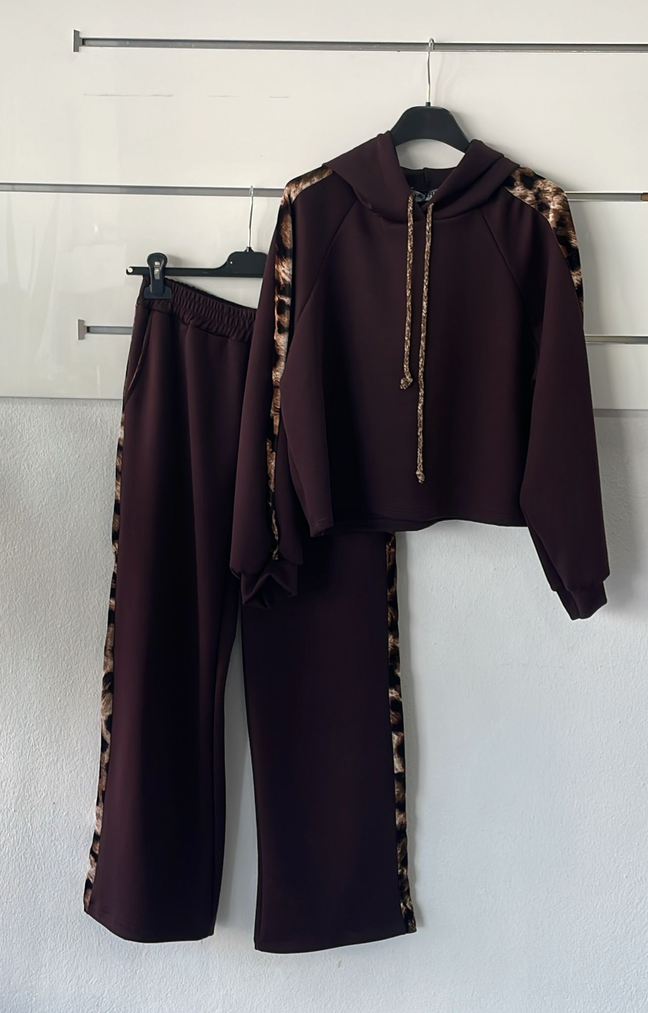 Joie Clair (J-Clair)