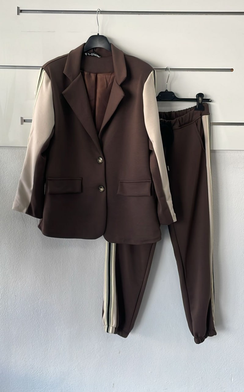 Joie Clair (J-Clair)