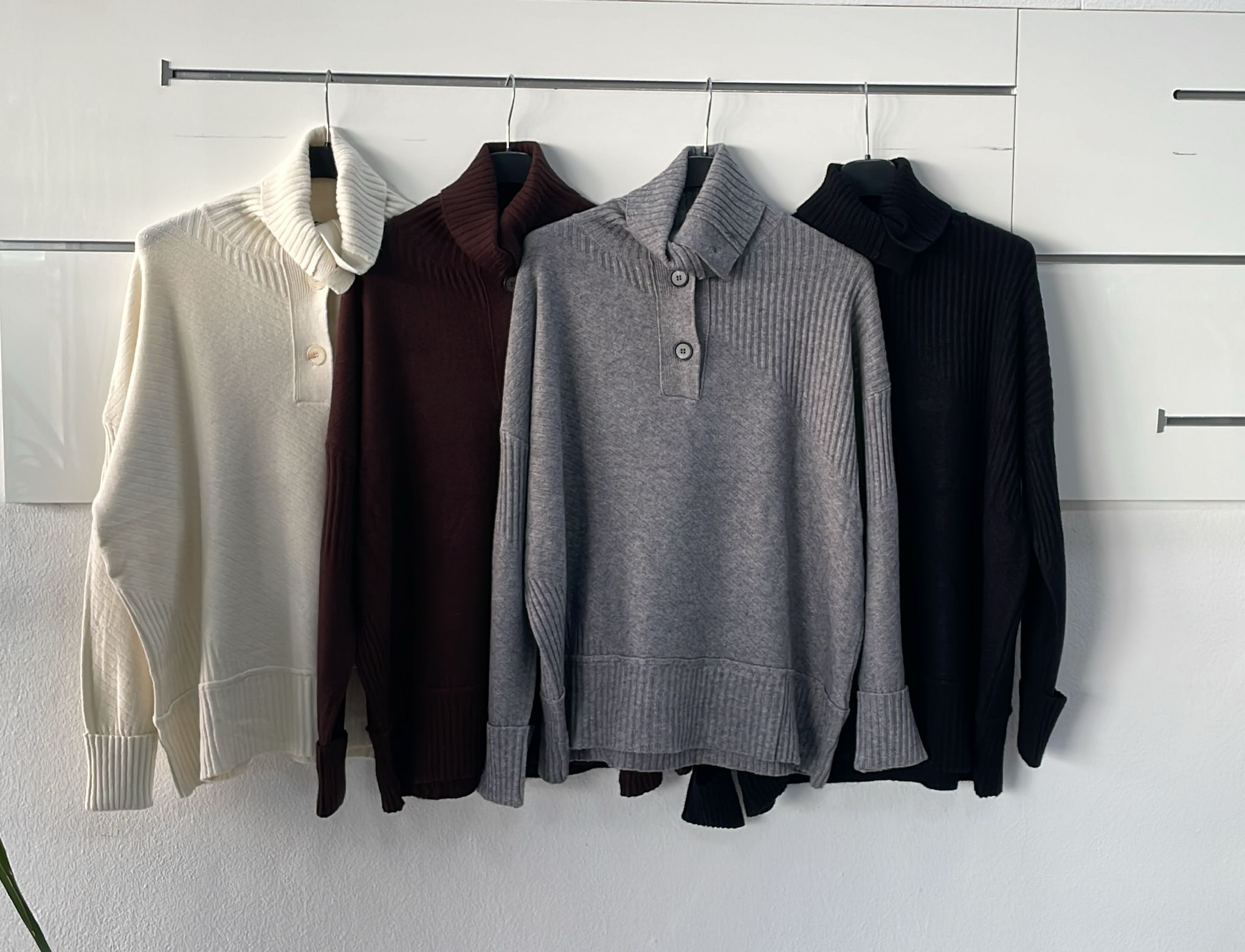 Joie Clair (J-Clair)