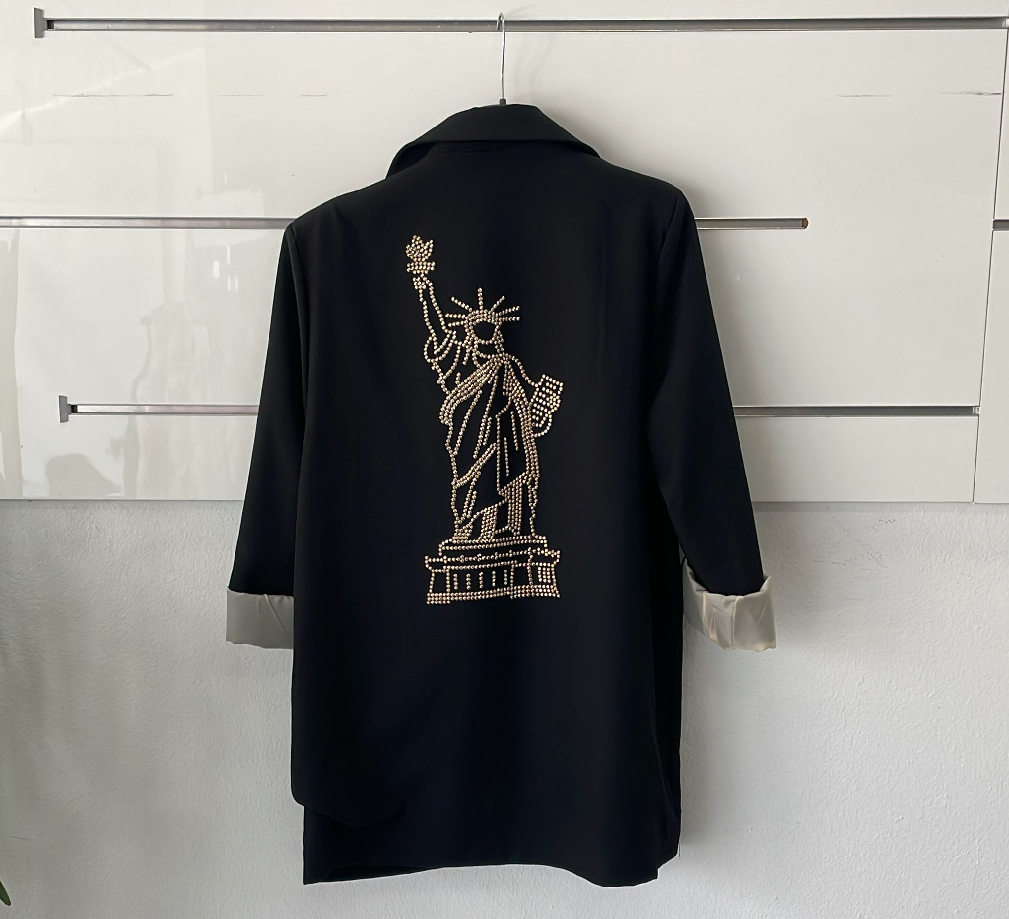 Joie Clair (J-Clair)