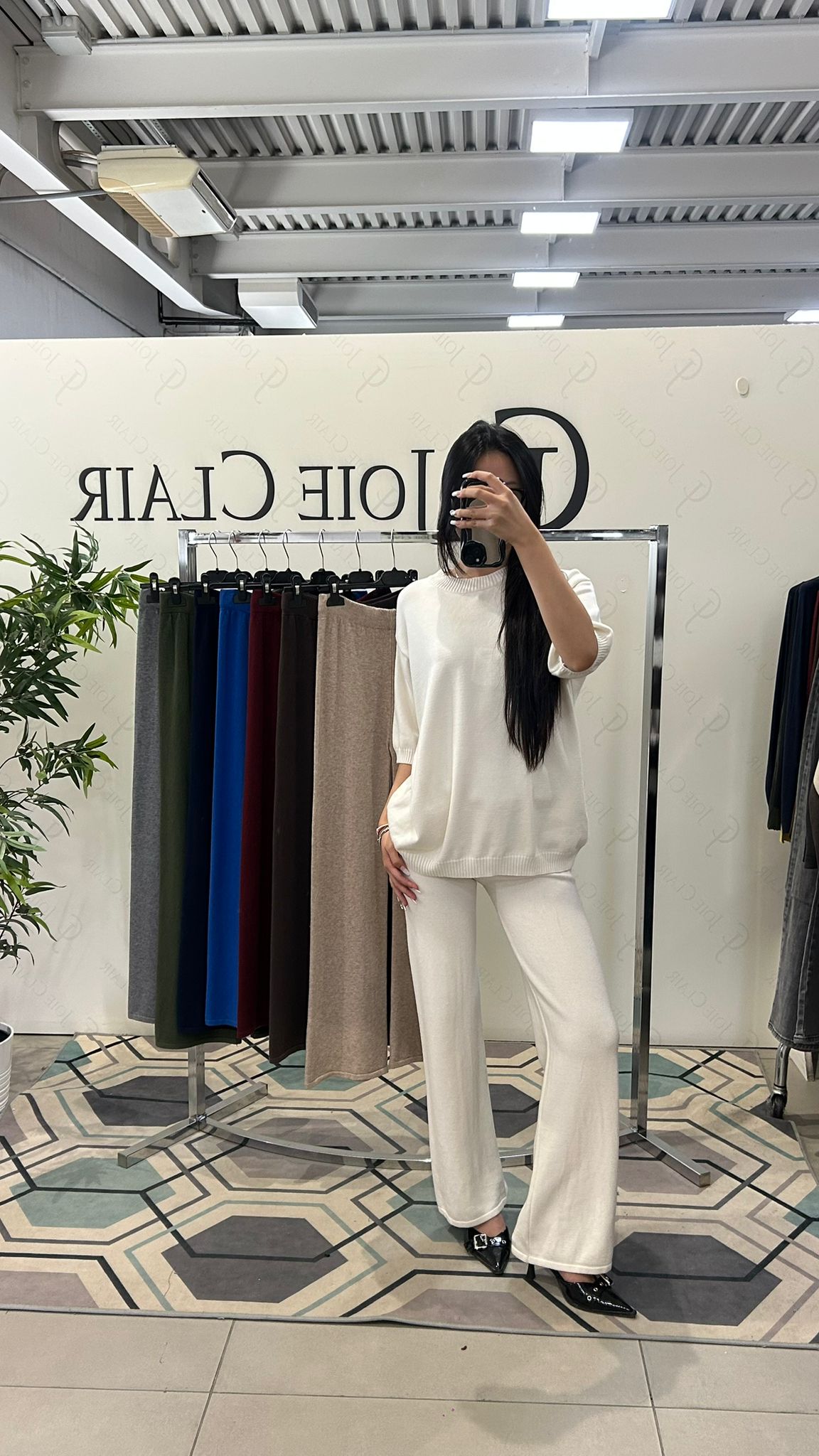 Joie Clair (J-Clair)