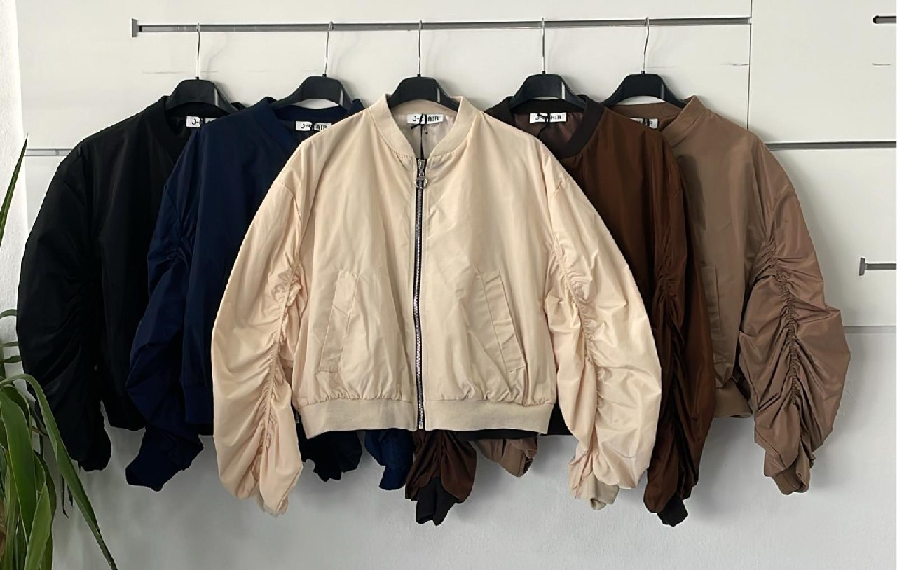 Joie Clair (J-Clair)