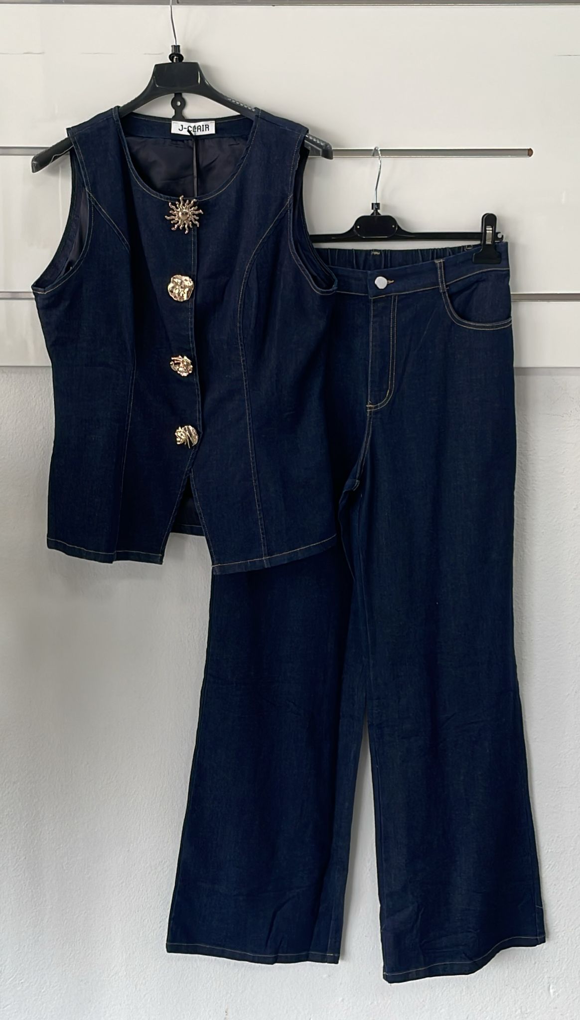 Joie Clair (J-Clair)