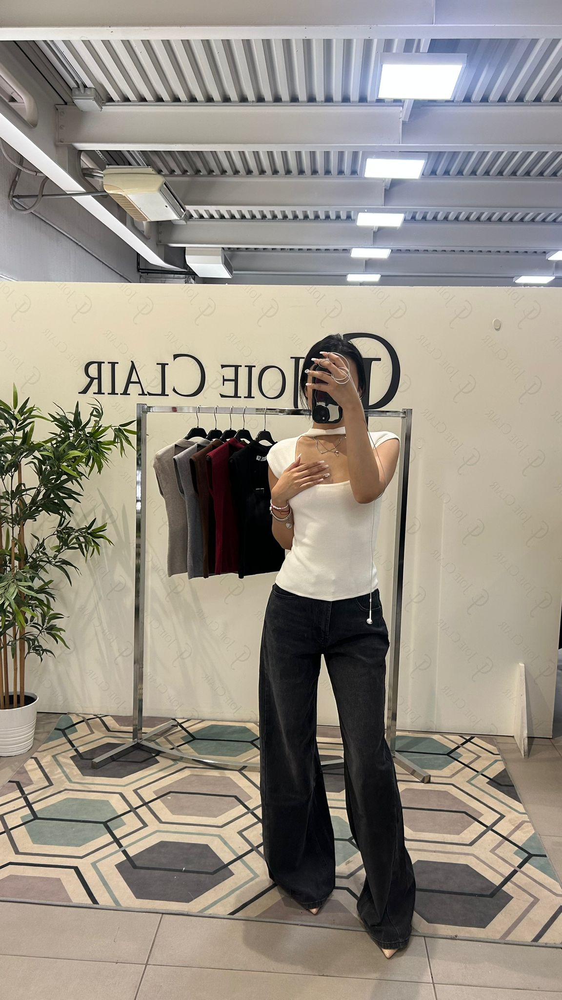 Фото Joie Clair (J-Clair)