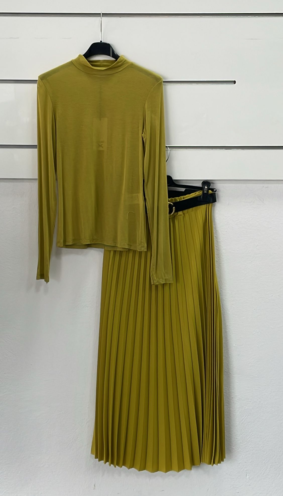 Joie Clair (J-Clair)