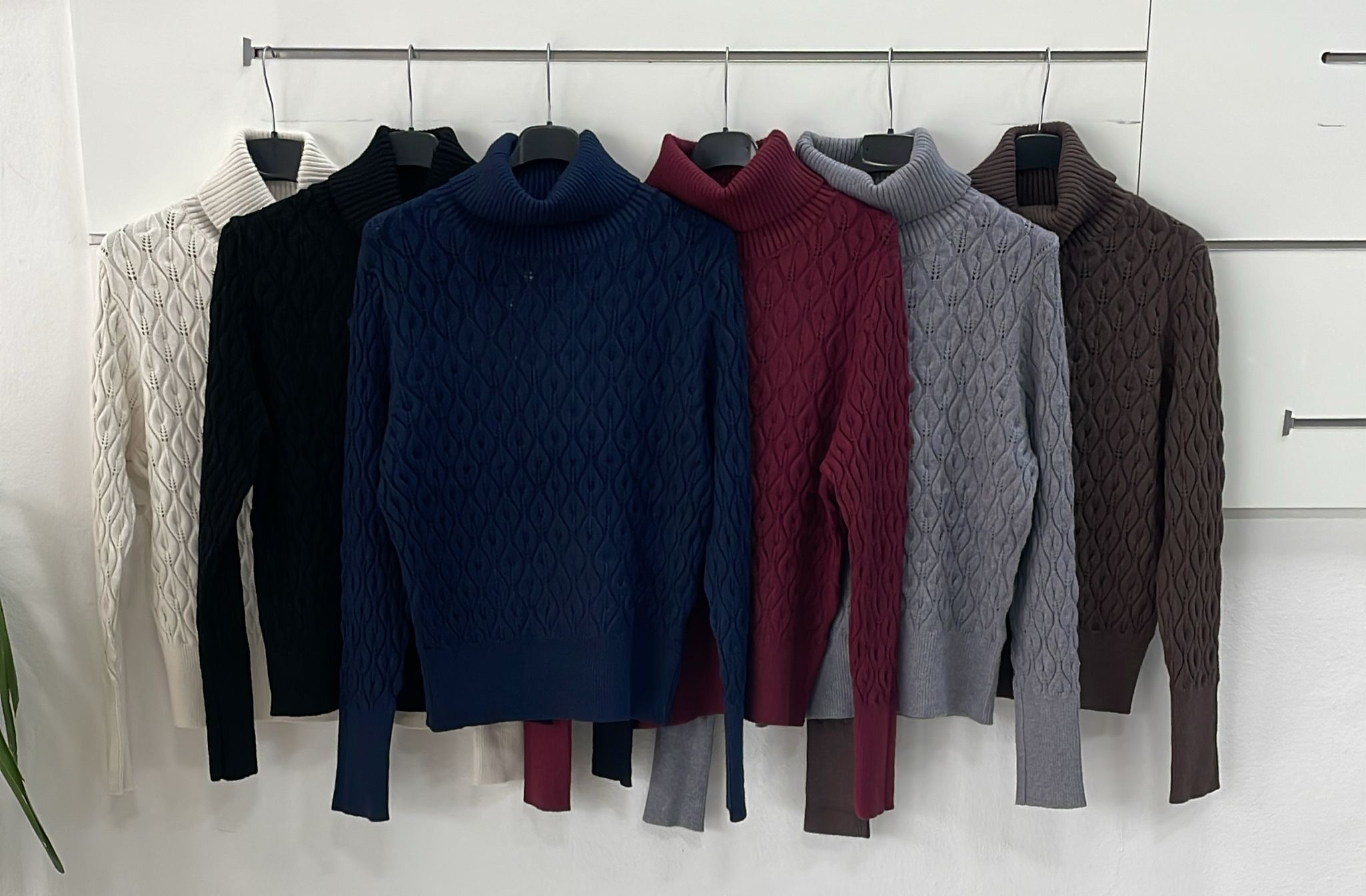 Joie Clair (J-Clair)