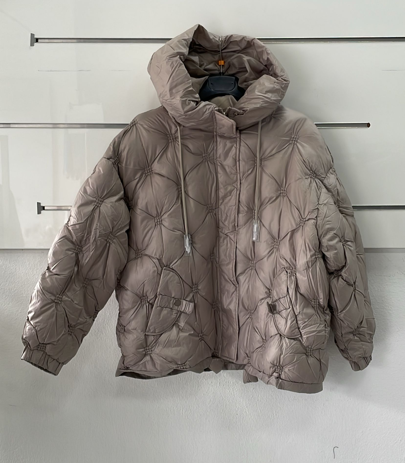 Joie Clair (J-Clair)