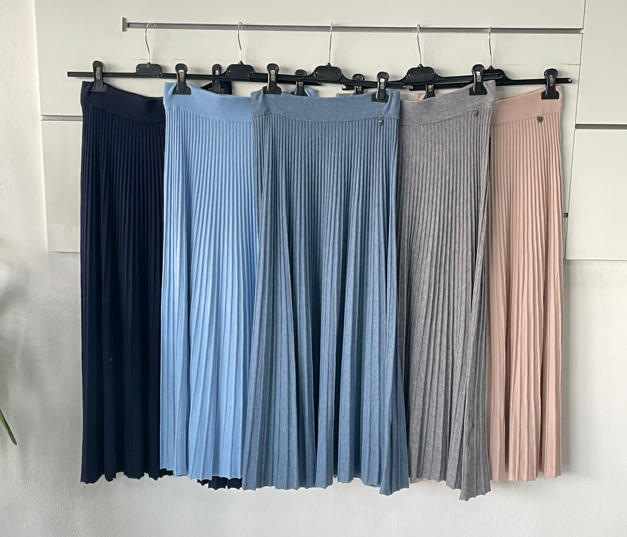 Joie Clair (J-Clair)