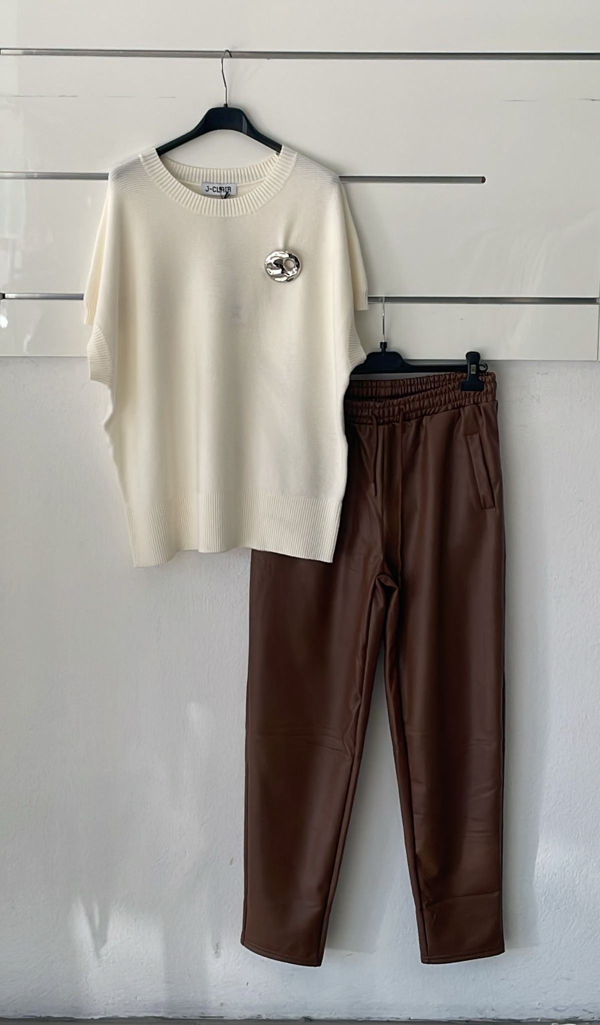 Joie Clair (J-Clair)