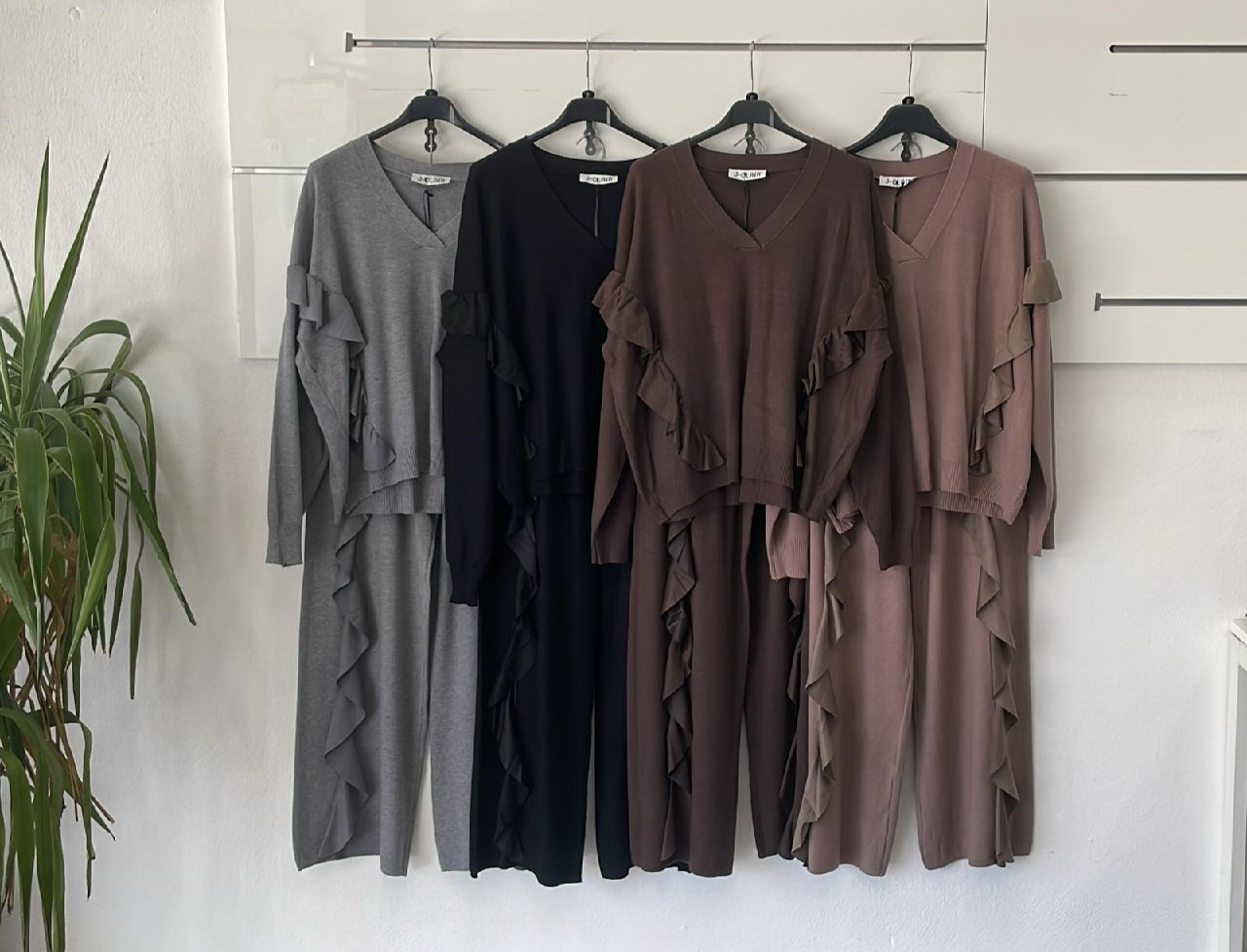 Joie Clair (J-Clair)