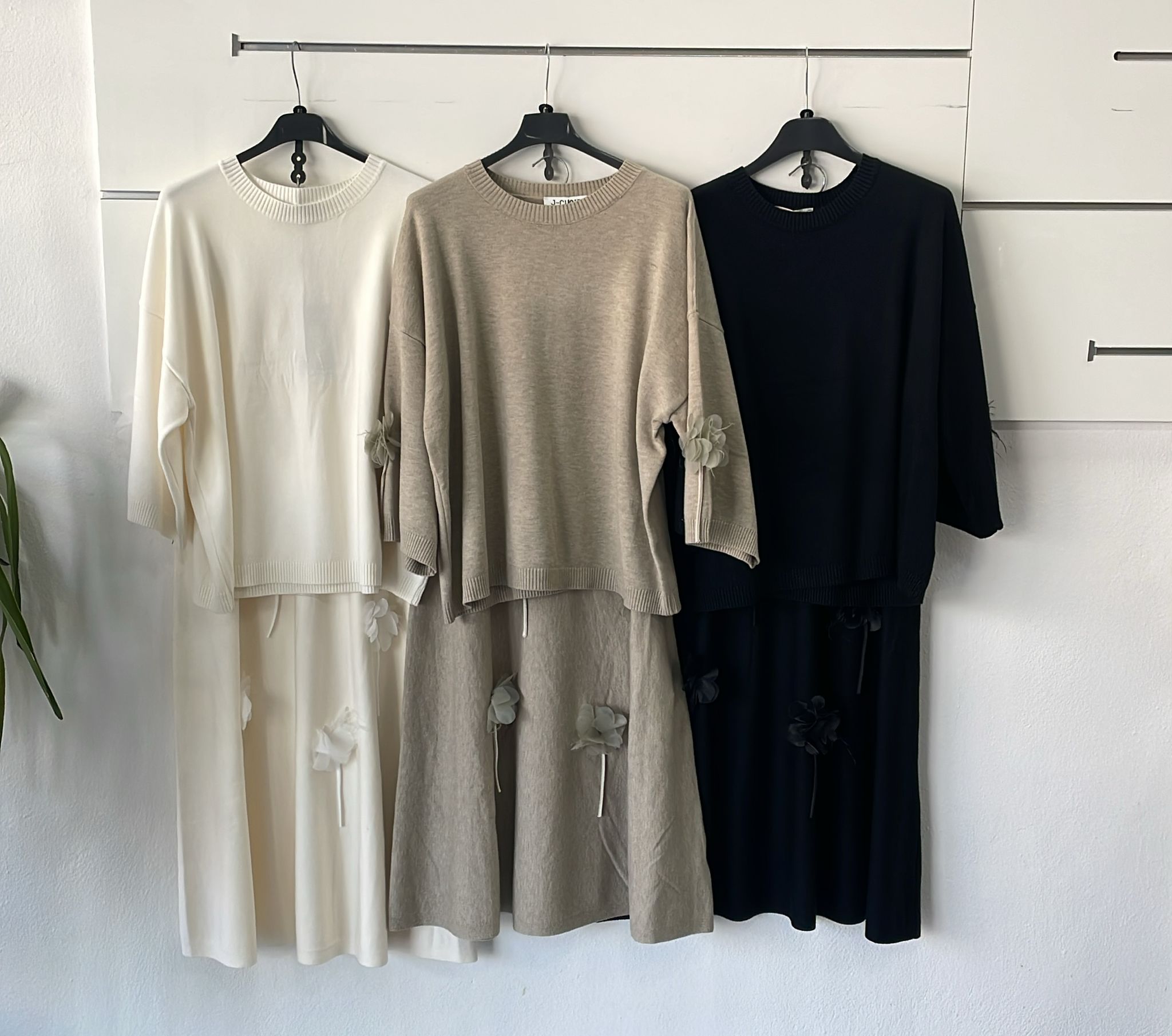 Joie Clair (J-Clair)