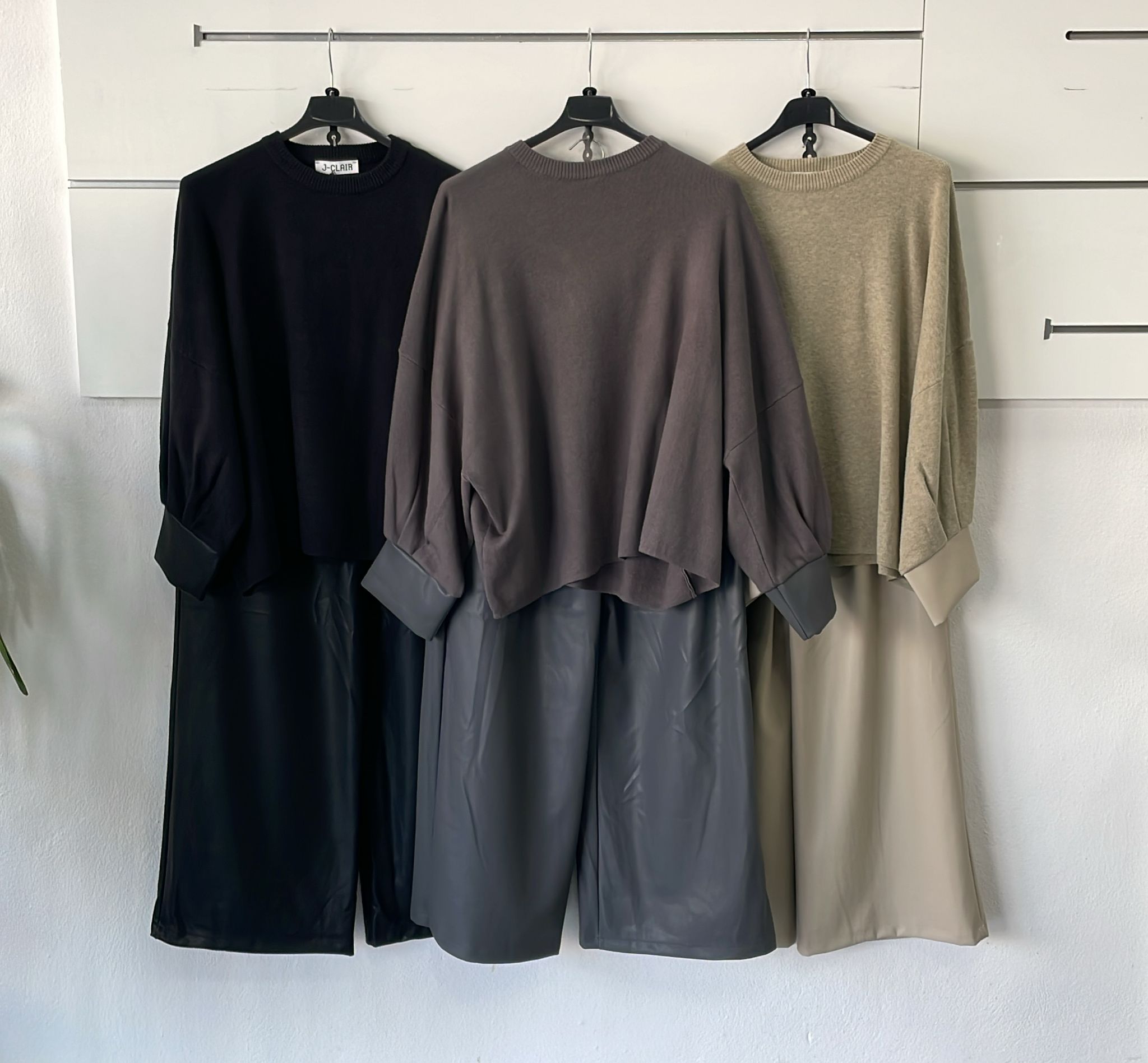 Фото Joie Clair (J-Clair)