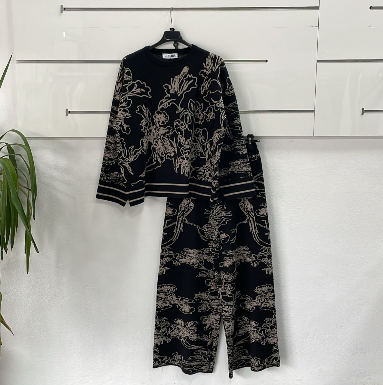 Фото Joie Clair (J-Clair)